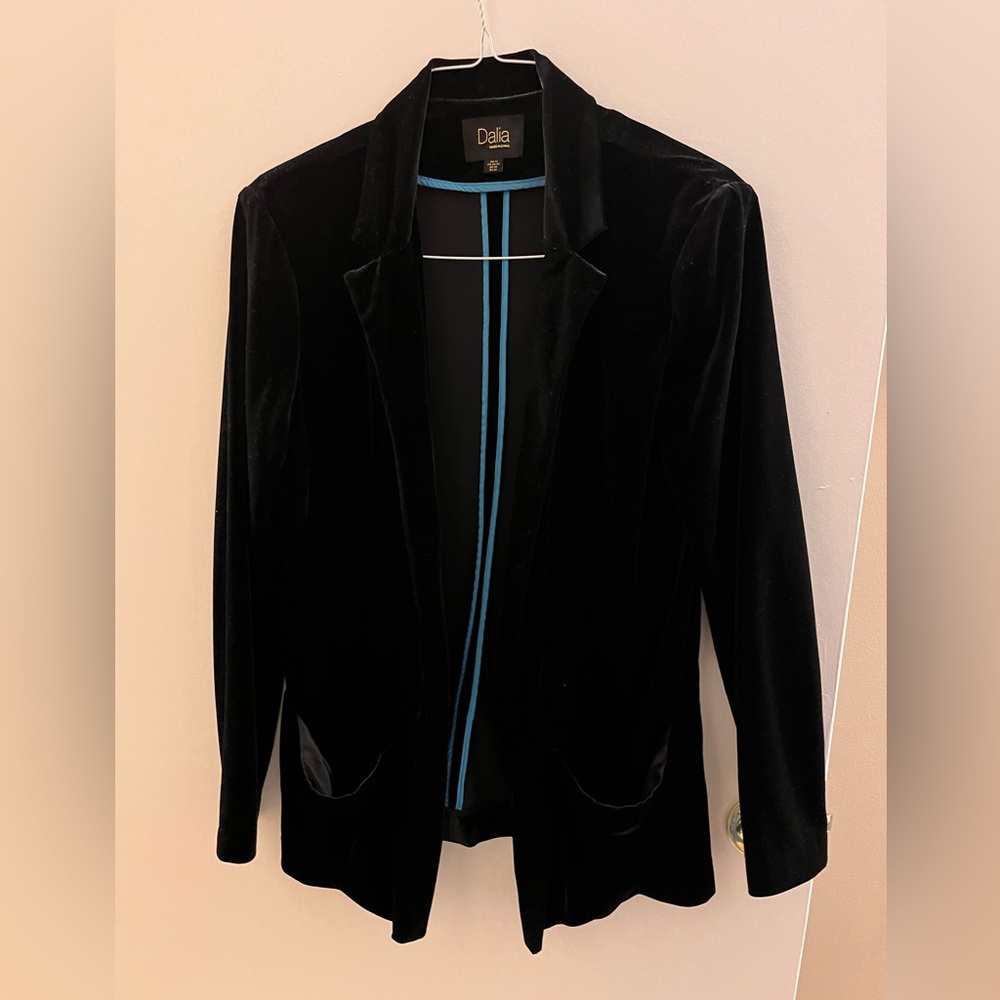 Dalia Black Velvet Jacket